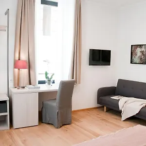 Giuturna Boutique Rzym